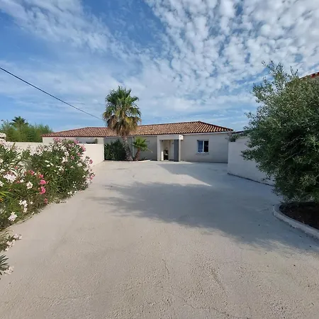 Villa 6 Personnes Piscine Chauffée *